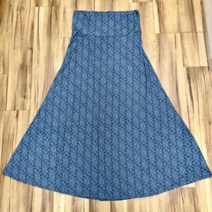 134:  LuLaRoe Black and White Printed Maxi Skirt - XL